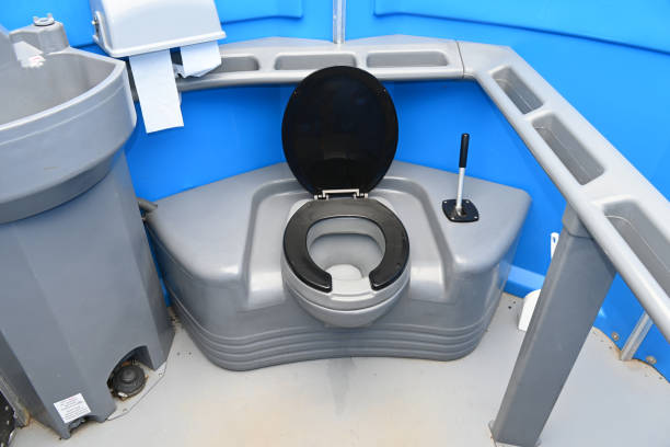 Best Porta potty rental near me  in Blue Mound, IL